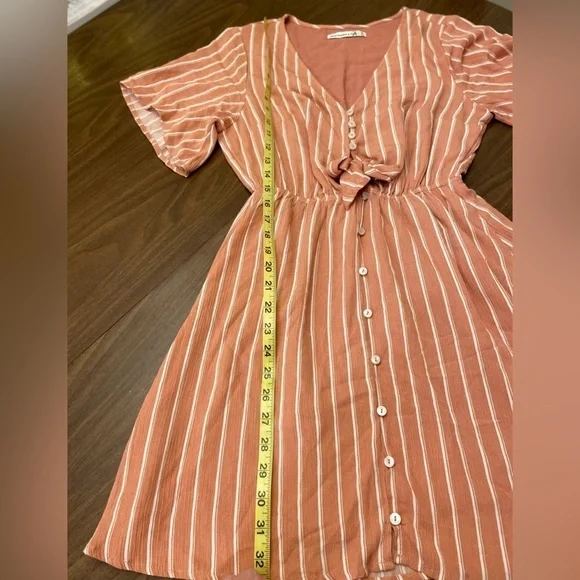 Abercrombie Striped Orange and White Button-Up Tie-Front Dress Size Medium - Picture 8 of 11